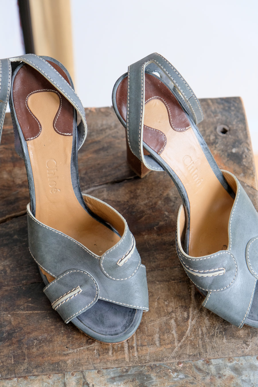 Chloe Blue Leather Heel, Size 40