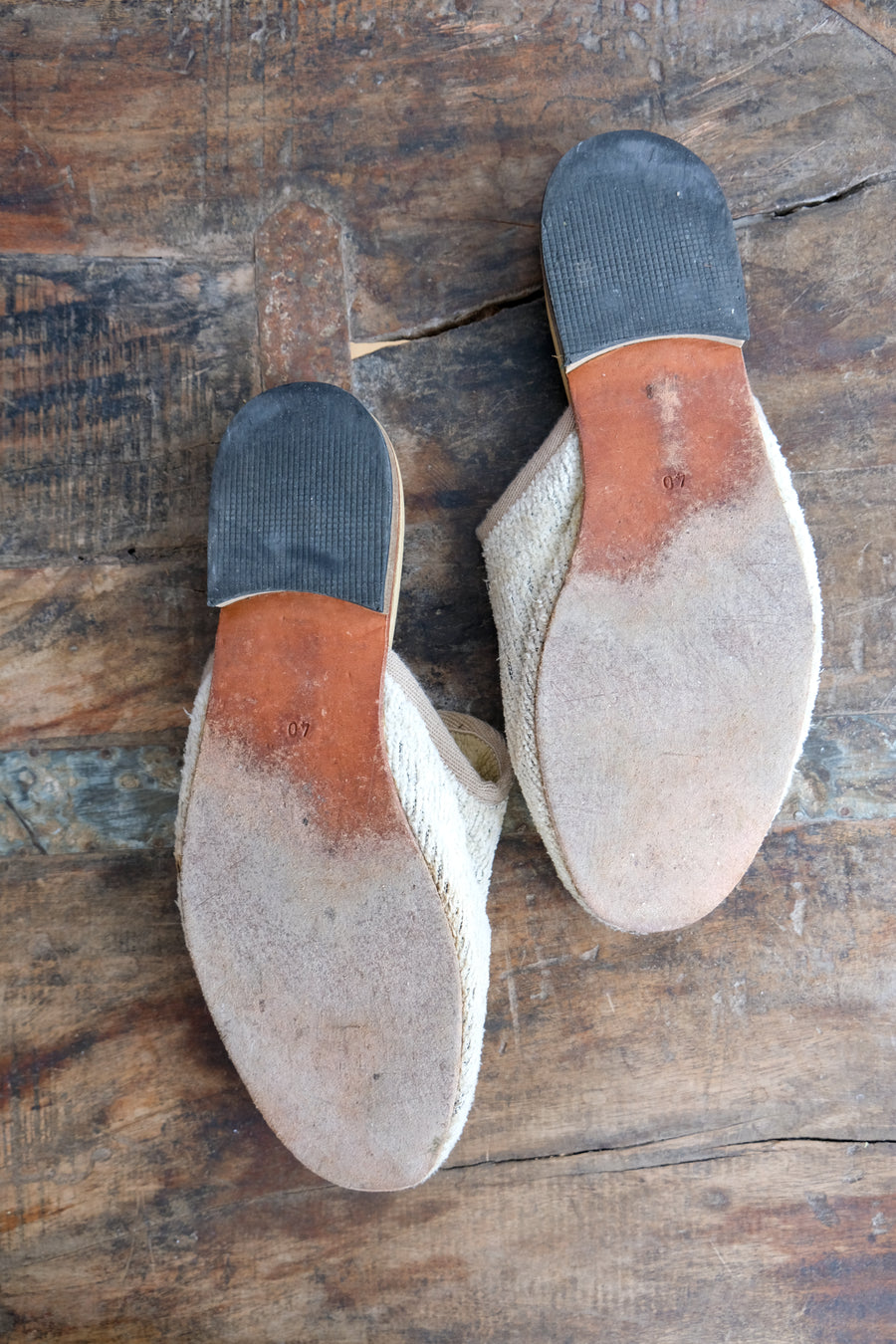 Artemis Design Co. Velevet Slides, Size 40