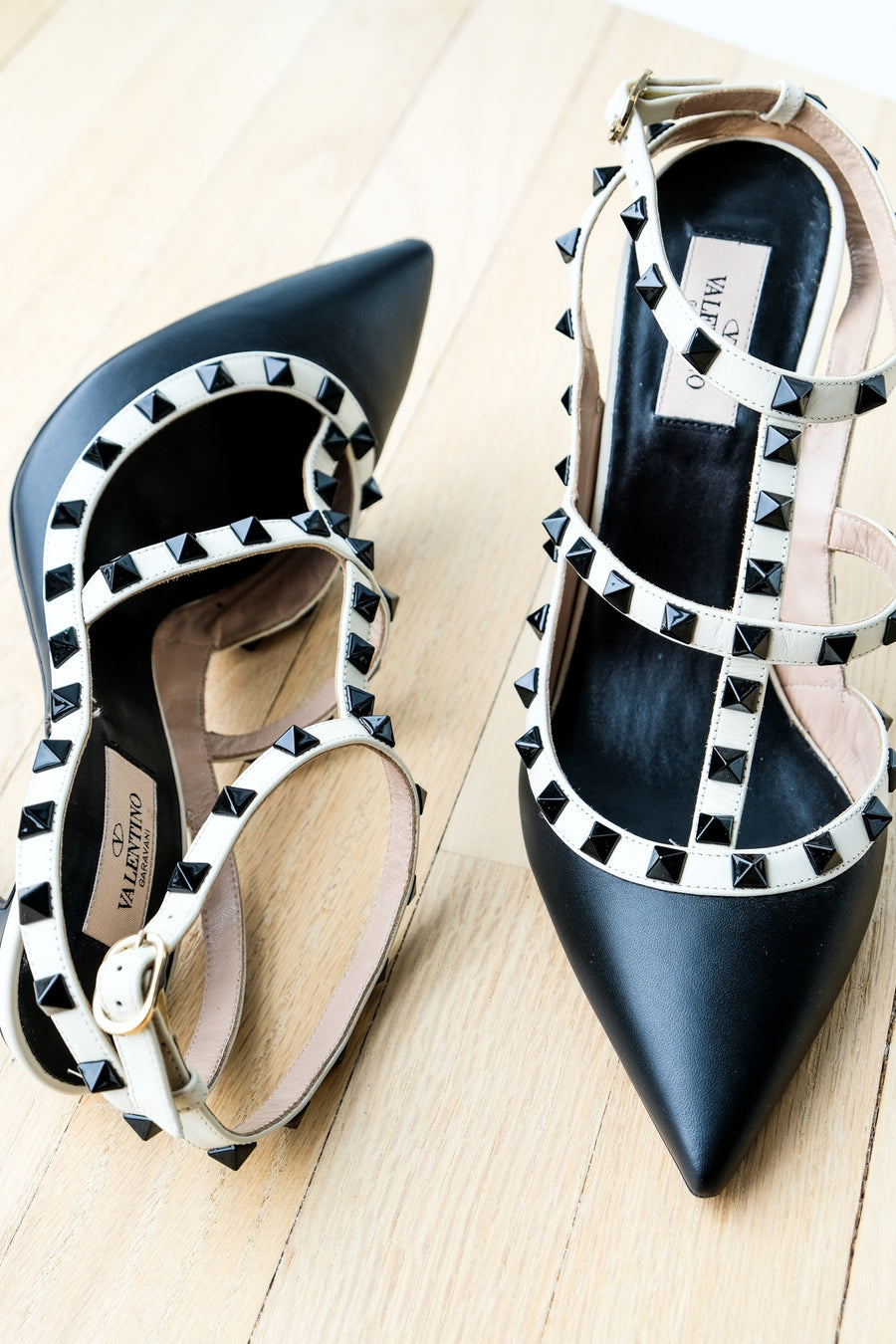 Valentino Garavani Rockstud Pumps, 40